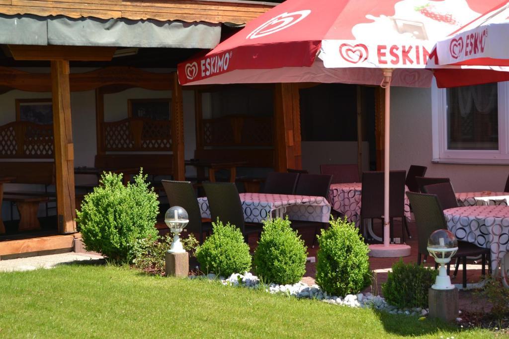 Pension Karawankenblick Moosburg Esterno foto
